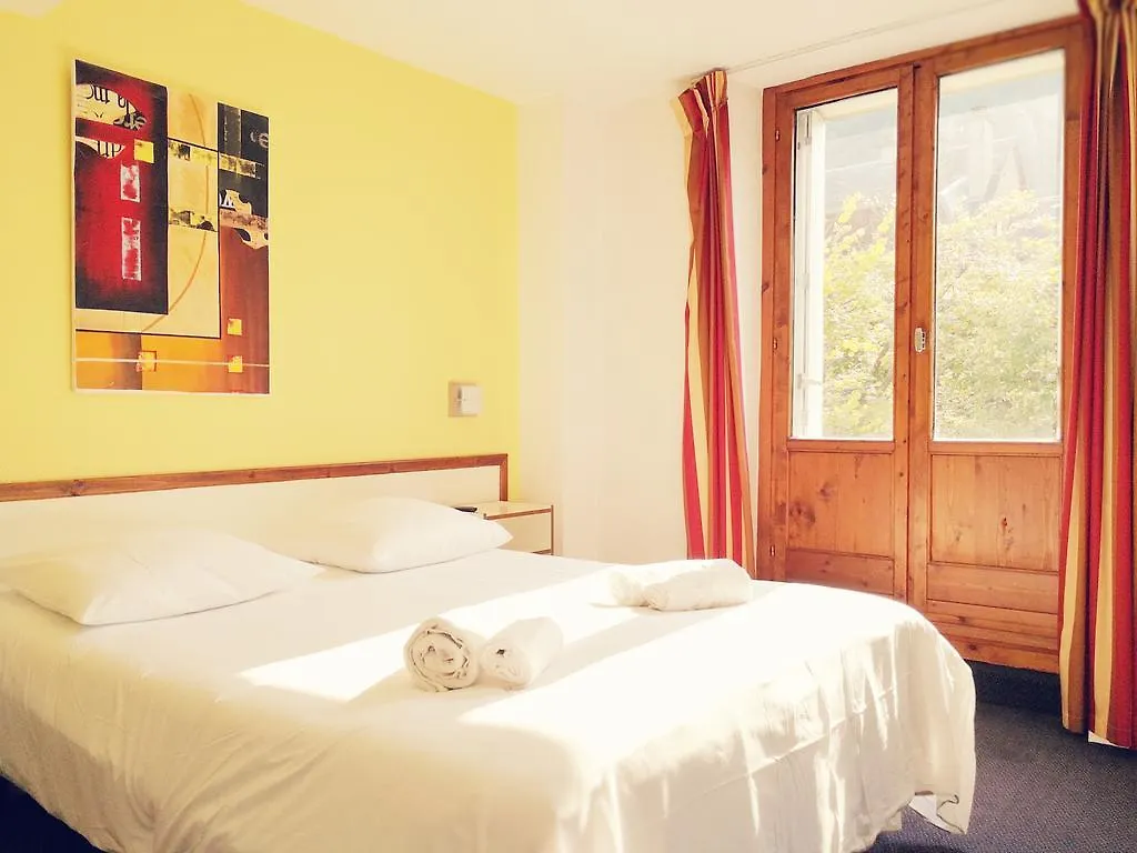 Hotel Des Lilas Bagneres-de-Luchon 2*,  France