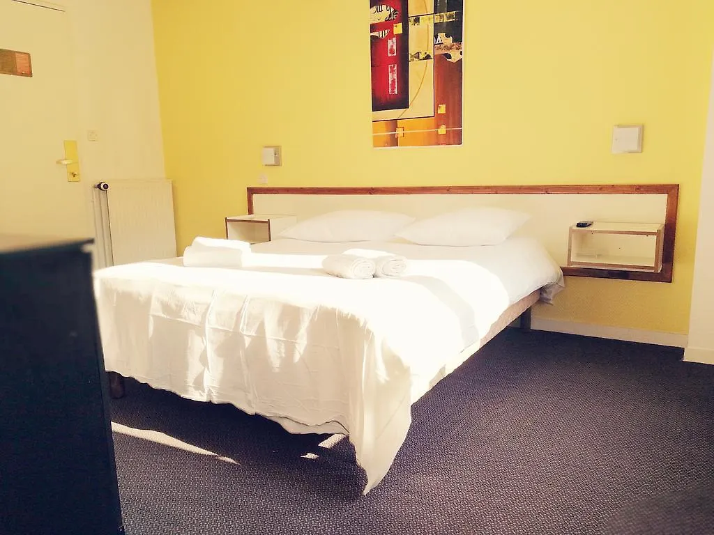 **  Hotel Des Lilas Bagneres-de-Luchon France