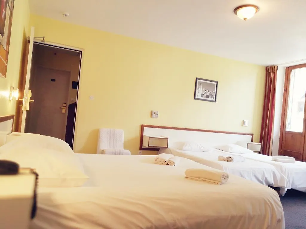 Hotel Des Lilas Bagneres-de-Luchon 2*,  France