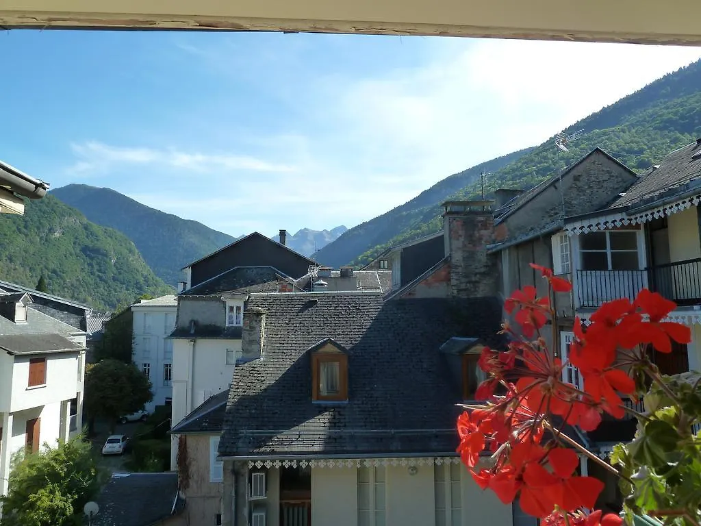 Hotel Des Lilas Bagneres-de-Luchon France